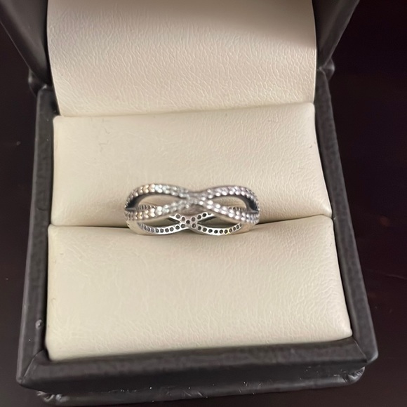 Pandora crossing paths ring - size 6 - Picture 1 of 2